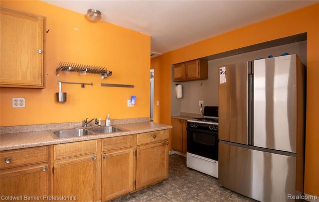 1449 Jewell Street, Ferndale, MI 48220