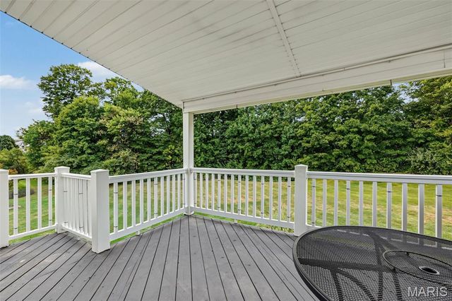 8 Soenker Circle, St Peters, MO 63376