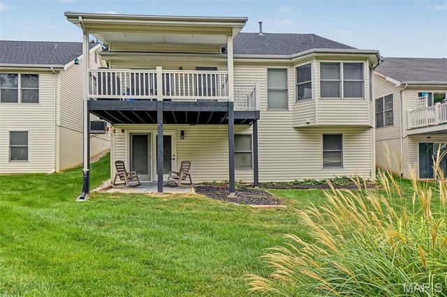 8 Soenker Circle, St Peters, MO 63376