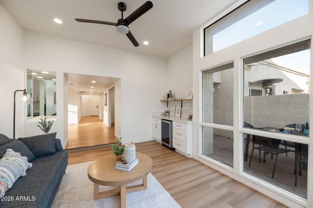 703 E CORTE ORO --, Phoenix, AZ 85020