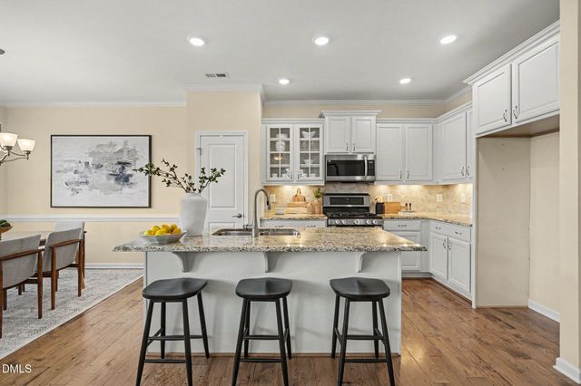 39 Salt Cedar Lane, Chapel Hill, NC 27516