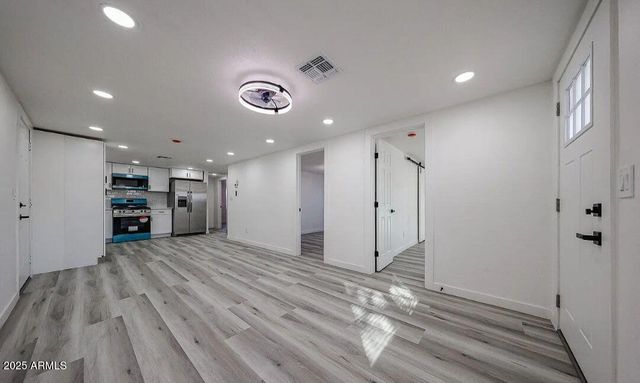 2024 W HADLEY Street, Phoenix, AZ 85009