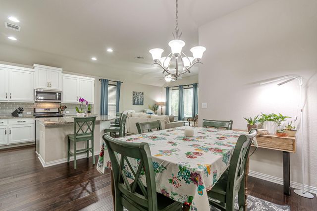 109 Tulip Garden TRL, San Marcos, TX 78666