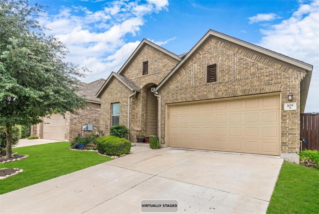 109 Tulip Garden TRL, San Marcos, TX 78666