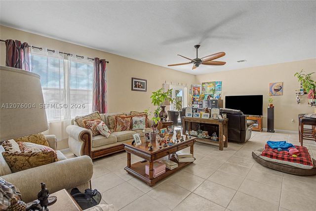 527 SE 31st Ave, Homestead, FL 33033