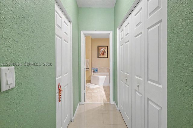 527 SE 31st Ave, Homestead, FL 33033