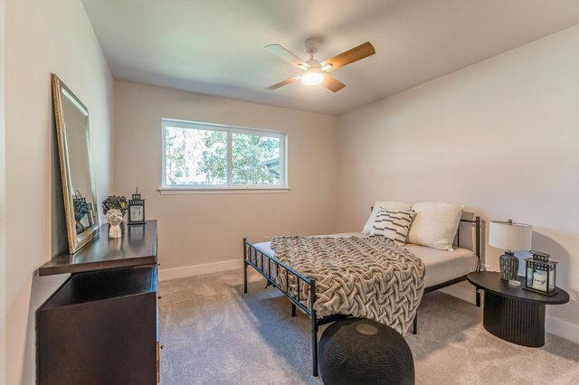 2002 Shadow Bend Drive, Houston, TX 77043