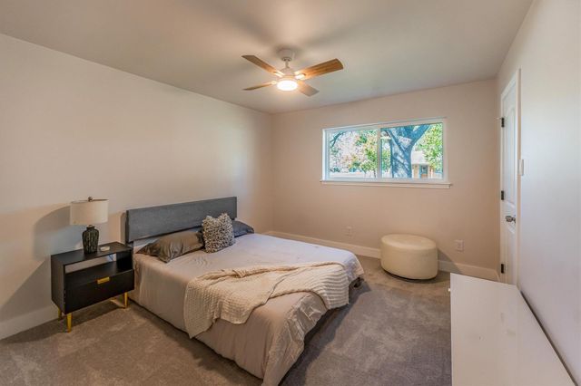 2002 Shadow Bend Drive, Houston, TX 77043