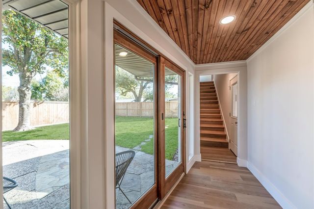 2002 Shadow Bend Drive, Houston, TX 77043