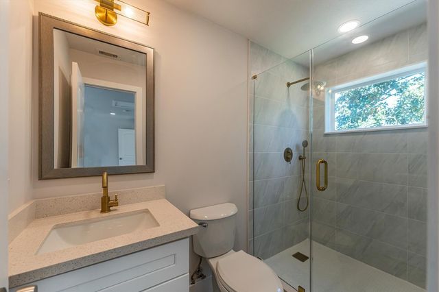 2002 Shadow Bend Drive, Houston, TX 77043