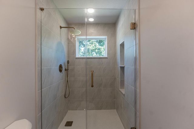 2002 Shadow Bend Drive, Houston, TX 77043