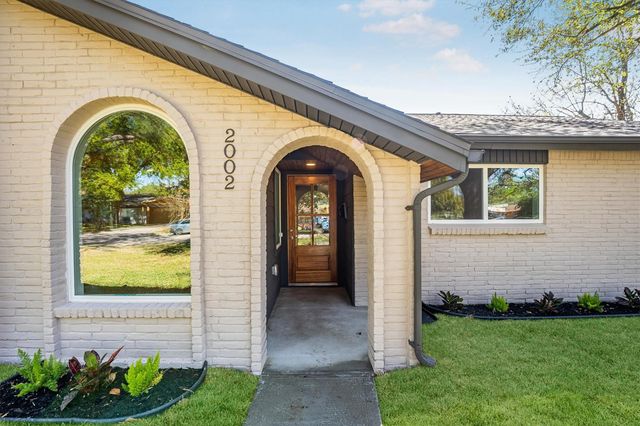 2002 Shadow Bend Drive, Houston, TX 77043