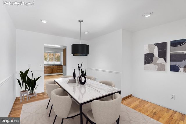 2153 CHAPEL VALLEY LN, Lutherville Timonium, MD 21093