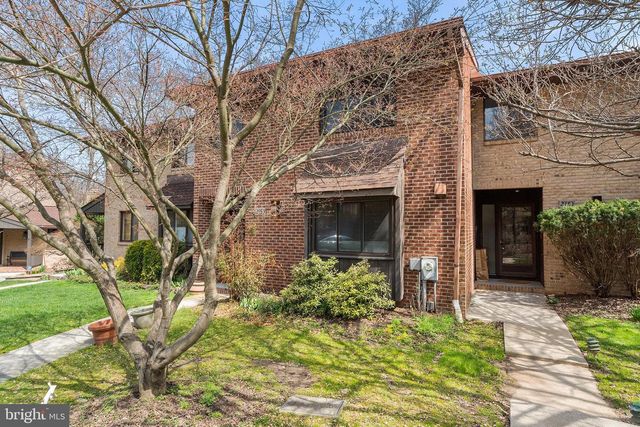 2153 CHAPEL VALLEY LN, Lutherville Timonium, MD 21093