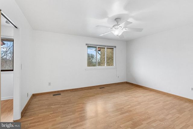 2153 CHAPEL VALLEY LN, Lutherville Timonium, MD 21093