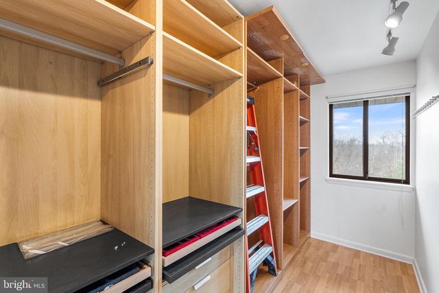 2153 CHAPEL VALLEY LN, Lutherville Timonium, MD 21093