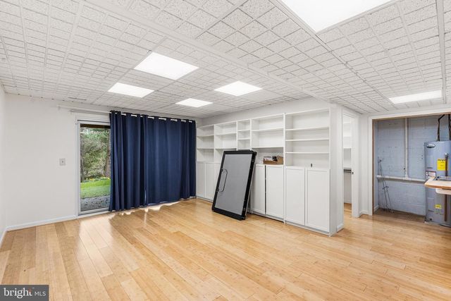 2153 CHAPEL VALLEY LN, Lutherville Timonium, MD 21093