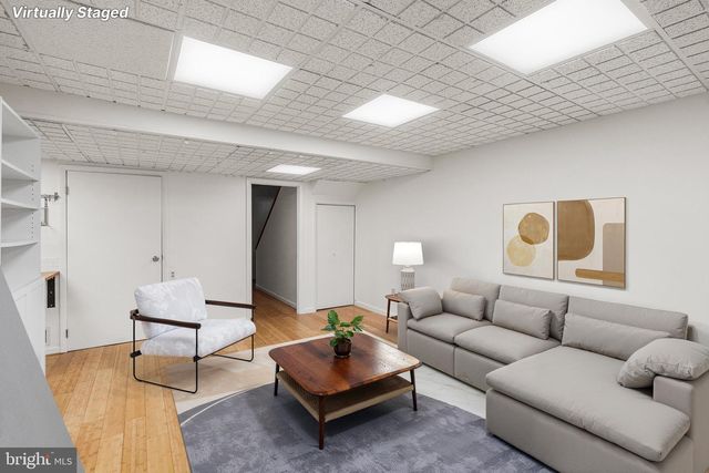 2153 CHAPEL VALLEY LN, Lutherville Timonium, MD 21093