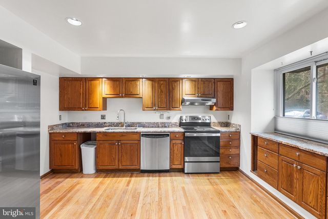 2153 CHAPEL VALLEY LN, Lutherville Timonium, MD 21093