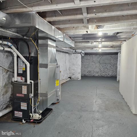 60 N 62ND ST, Philadelphia, PA 19139