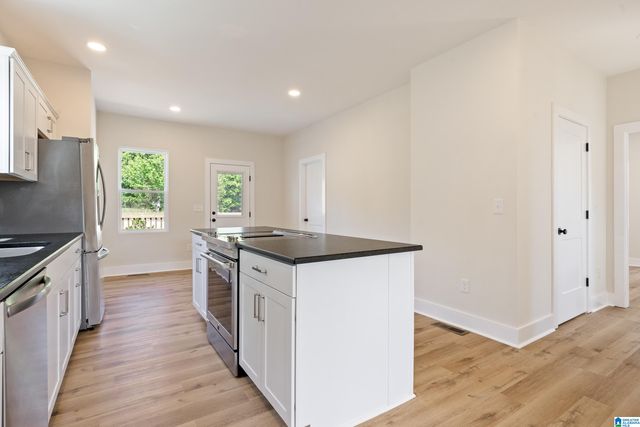 812 47TH PLACE S, Birmingham, AL 35222