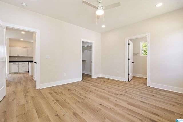812 47TH PLACE S, Birmingham, AL 35222