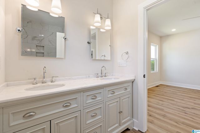 812 47TH PLACE S, Birmingham, AL 35222