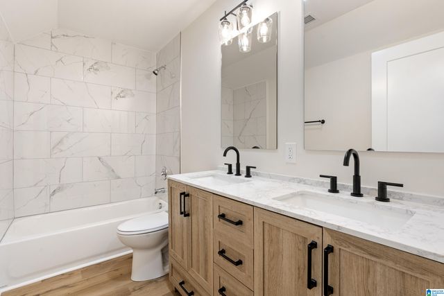 812 47TH PLACE S, Birmingham, AL 35222
