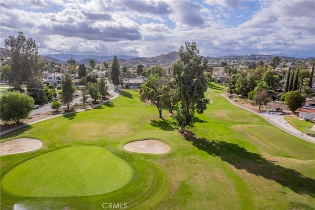 22640 Blue Teal, Canyon Lake, CA 92587