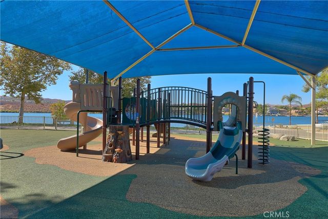 22640 Blue Teal, Canyon Lake, CA 92587