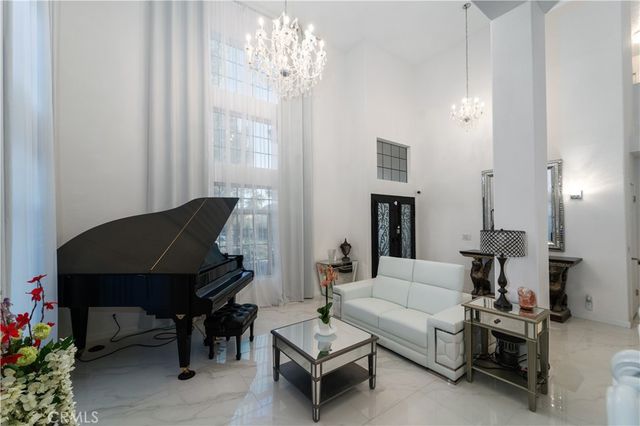 22640 Blue Teal, Canyon Lake, CA 92587