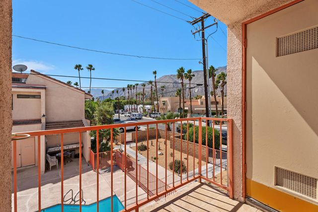 401 E Vista Chino 6, Palm Springs, CA 92262