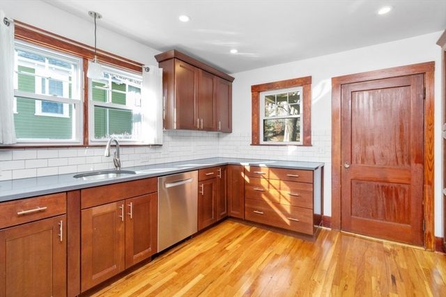 58 Alpine St, Arlington, MA 02474