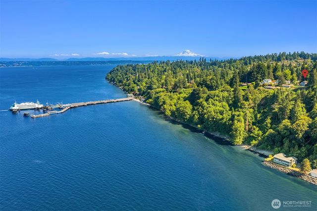 10634 SW Cowan Road, Vashon, WA 98070