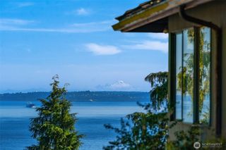 10634 SW Cowan Road, Vashon, WA 98070