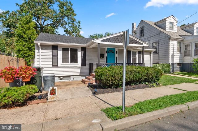 211 LAFAYETTE ST, Bordentown, NJ 08505