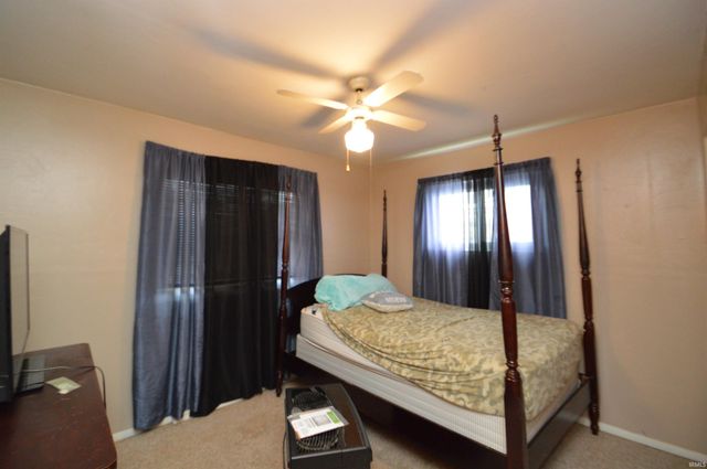 2808 Edison Road, South Bend, IN 46615