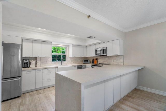 950 De Soto Road 2b, Boca Raton, FL 33432