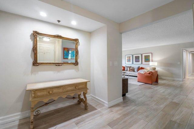 950 De Soto Road 2b, Boca Raton, FL 33432