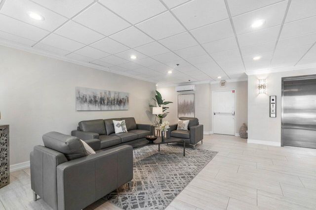 950 De Soto Road 2b, Boca Raton, FL 33432