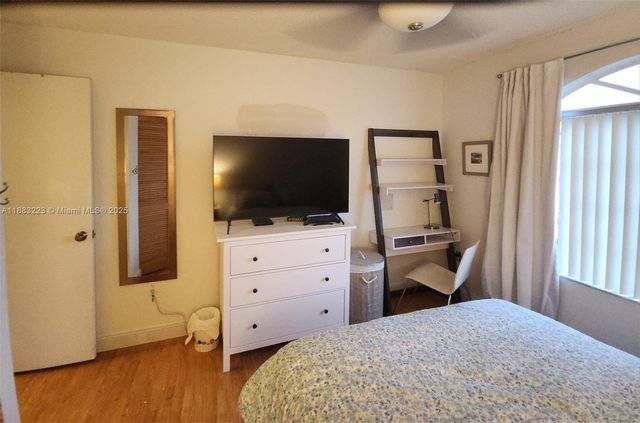 14948 SW 38th Ter 0, Miami, FL 33185