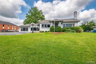 4163 Crescent Drive, St Louis, MO 63129