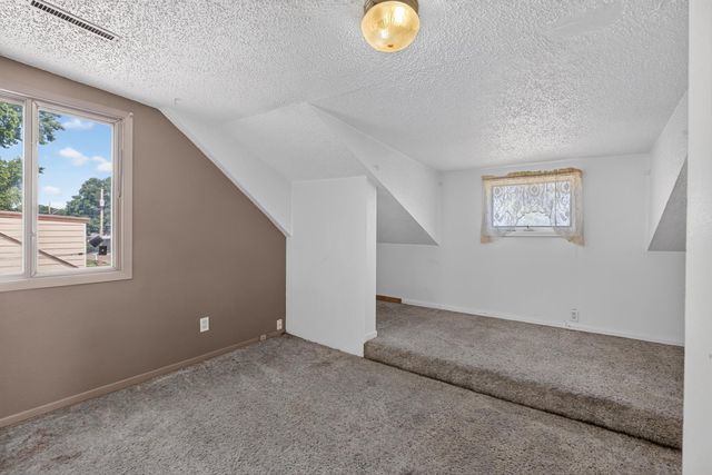 324 Brookside Avenue, Evansdale, IA 50707