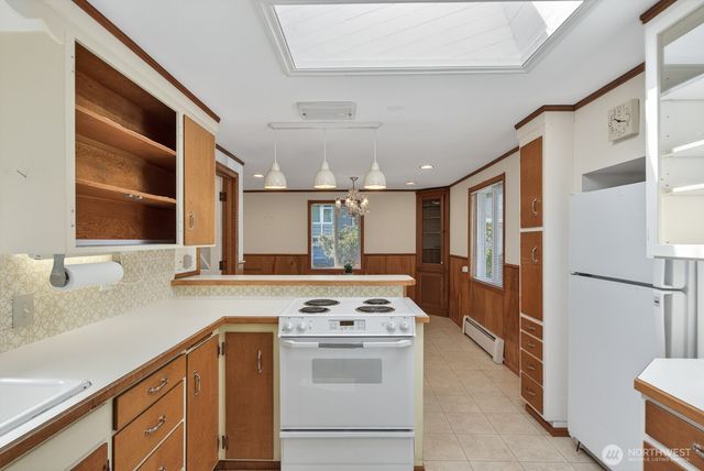 631 Giltner Lane, Edmonds, WA 98020