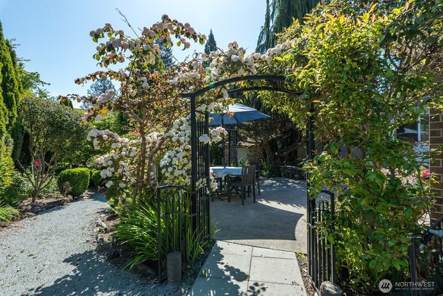 631 Giltner Lane, Edmonds, WA 98020