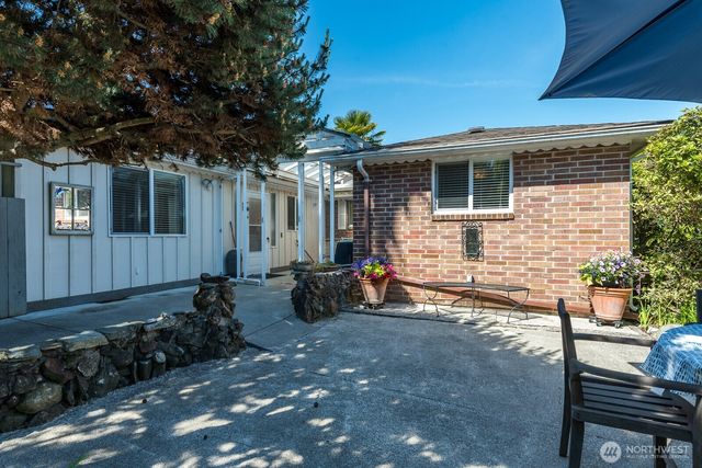 631 Giltner Lane, Edmonds, WA 98020