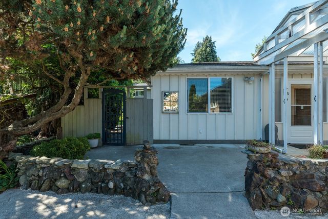 631 Giltner Lane, Edmonds, WA 98020