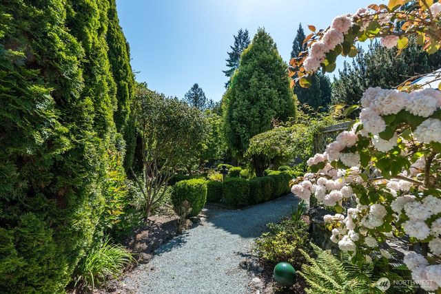 631 Giltner Lane, Edmonds, WA 98020