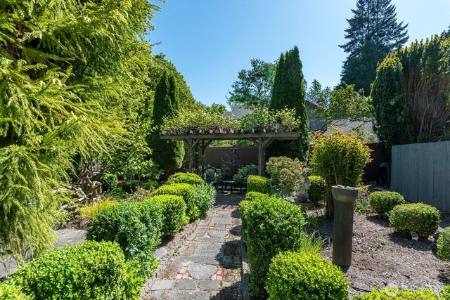 631 Giltner Lane, Edmonds, WA 98020