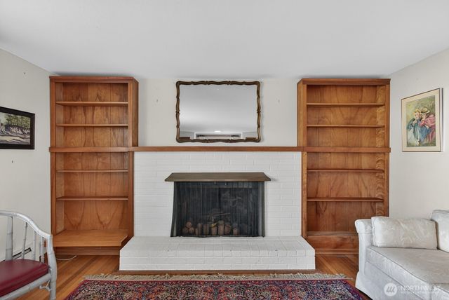 631 Giltner Lane, Edmonds, WA 98020